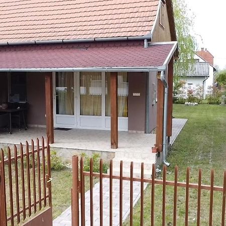 Vadszolo Apartman Balatonmáriafürdő Εξωτερικό φωτογραφία